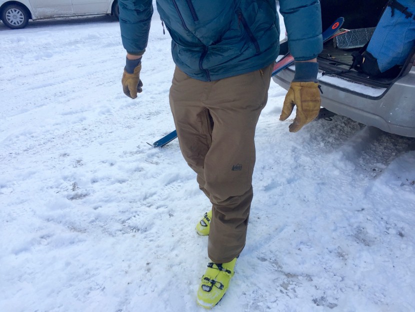 rei co-op powderbound insulated pant - the powderbound fits loosely and relatively comfortably, though some...