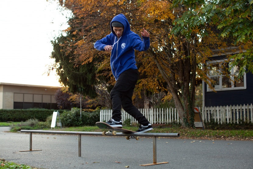 skate shoes - adam putting the dc kalis vulc to the test with a frontside...