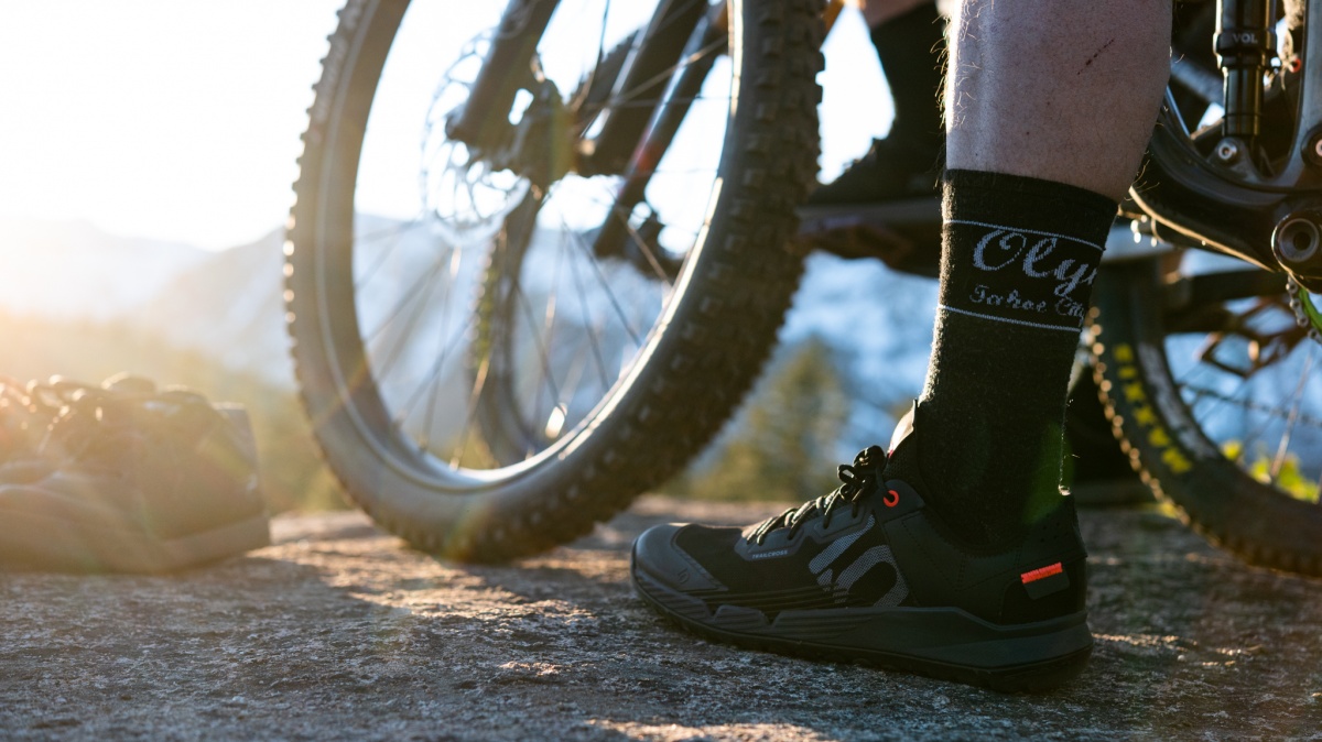 Five ten shoes mountain biking sale