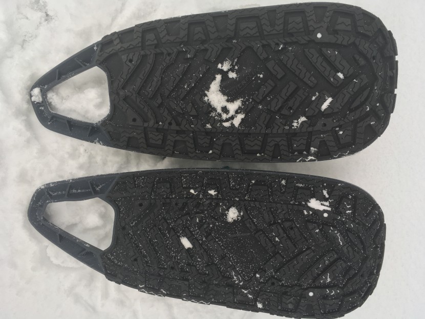 evvo snowshoes - the bottom of the evvo deck.