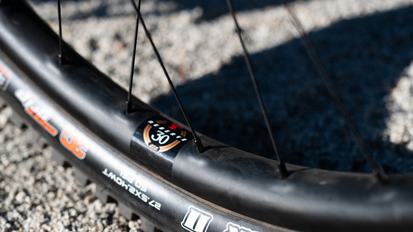 our test bike came with santa cruz reserve carbon 30 wheels, a...