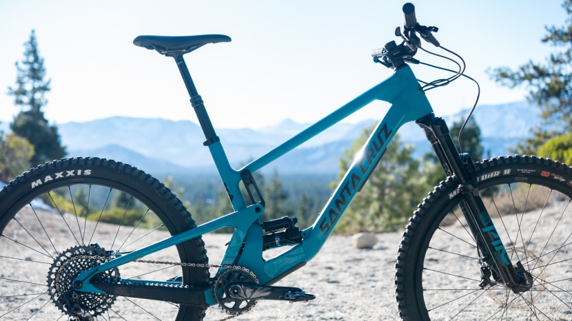 santa cruz 5010 cc xo1 rsv - the 5010 has a lightweight carbon frame, low-mount vpp suspension...