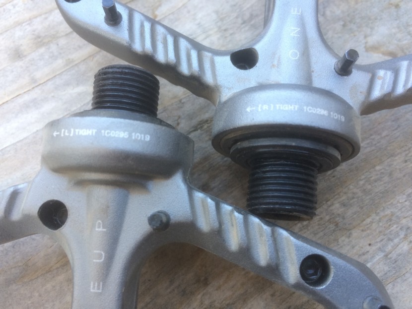 oneup components aluminum - the polarizing bulge on the aluminum pedals houses the bearing...