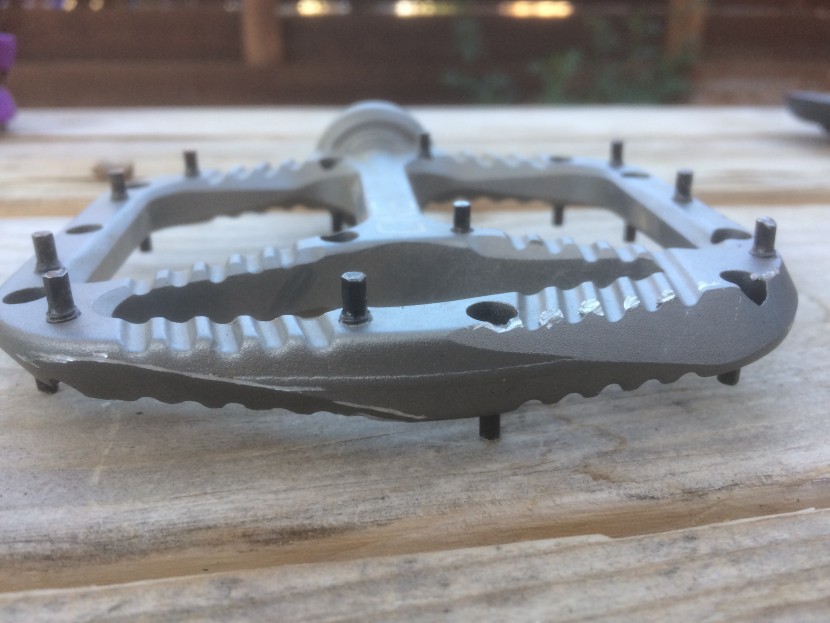 oneup components aluminum - the platform is a nice size that play well with most foot sizes.