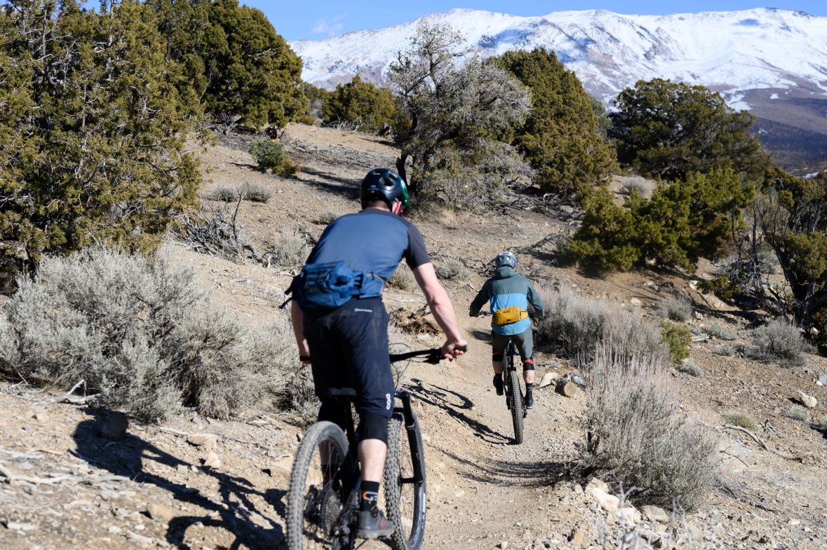 The 6 Best Mountain Bike Hip Packs