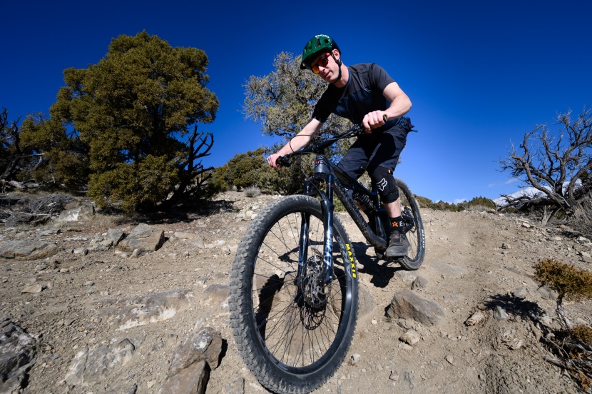 fox racing launch d3o - these knee pads offer enough protection for rocky and rowdy trails...