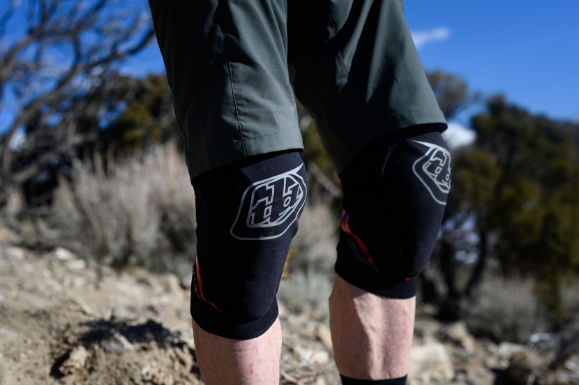 最終値下げ済み⚠️トロイリーデザイン Raid Knee Guards Troy Lee Designs Raid Knee Guard - Allspeed Cyclery & Snow