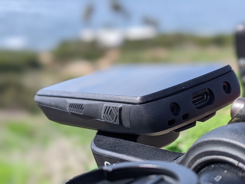 hammerhead karoo 2 - it&#039;s no issue for the karoo 2 to just to throw on the garmin adaptor...