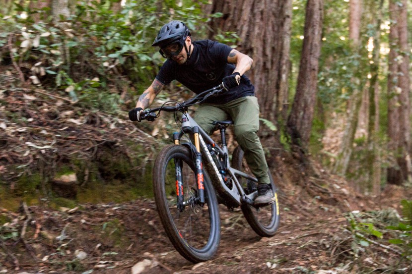 fox racing shox transfer performance elite - the new saddle clamp reduces stack height significantly, allowing...