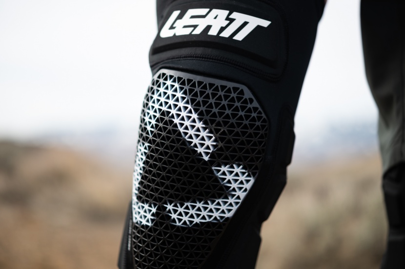 leatt airflex pro - leatt recently updated the primary armor patch on the airflex pro...