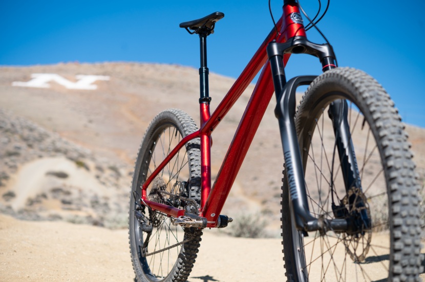 the rockshox 35 gold fork feels relatively sturdy, but it's very...
