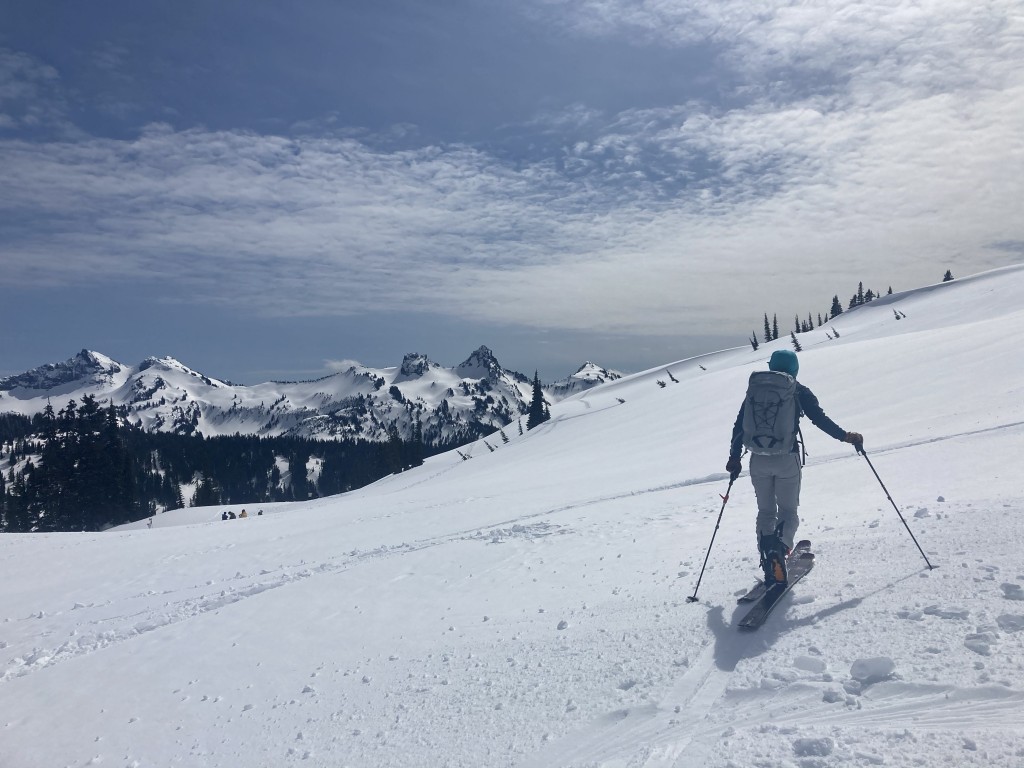 arc&#039;teryx alpha ar 55 - epic views of the tatoosh from the flanks of mount rainier.
