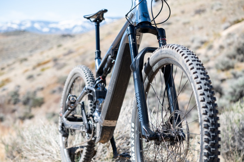 commencal meta power tr ride - the rockshox 35 gold fork performed better than expected, but would...