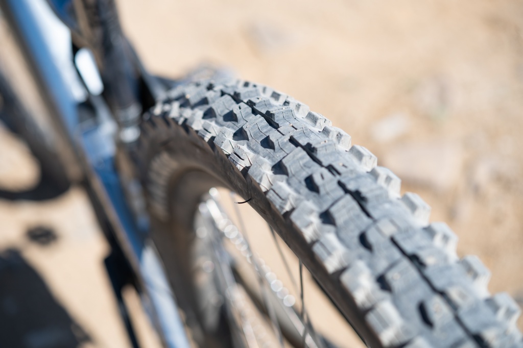 commencal meta power tr ride - never underestimate the importance of quality tires. maxxis minion...