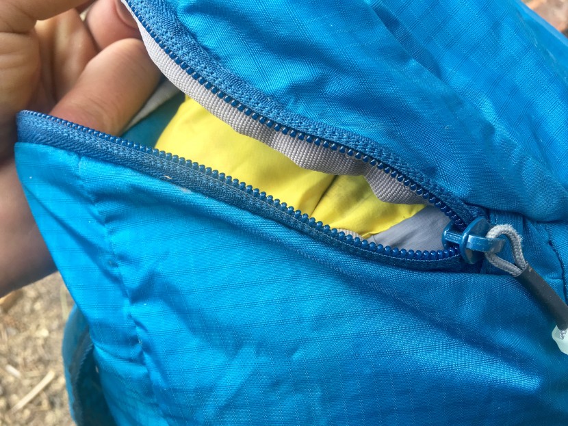 exped summit lite 15 - the 100d fabric and #5 zipper on the summit lite are for light...