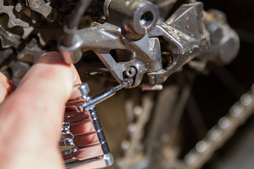 pro bike tool 17 in 1 - the steel bits held up during our field test.