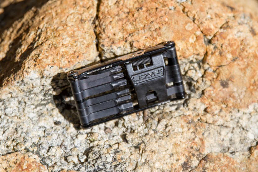 lezyne super v 22 - with all of the tools stowed away the tool has a relatively smooth...