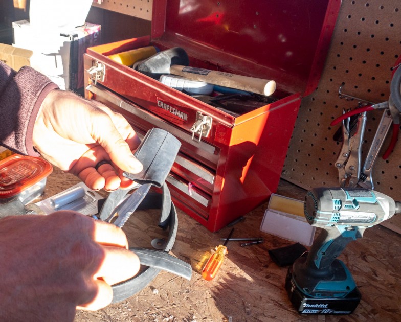 leatherman signal - here is the half serrated, half straight blade of the signal. the...