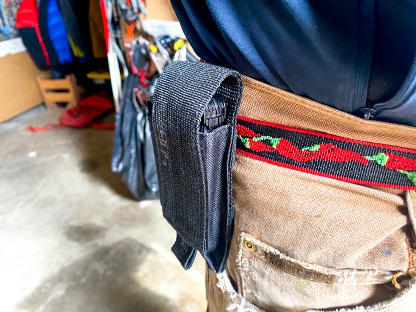 sog poweraccess deluxe - the included belt sheath of the sog poweraccess deluxe. the sheath...