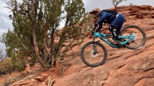 Lead photo for Best Women's Mountain Bike Flat Pedal Shoes