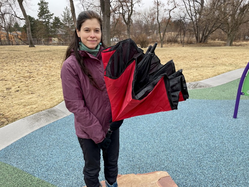 betterbrella deluxe - there isn&#039;t a case of sleeve for this model and carrying it requires...