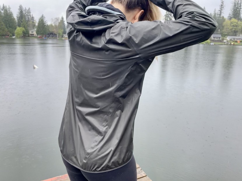 arc&#039;teryx norvan sl hoody for women - we love that we have weather protection and full ranges of motion in...