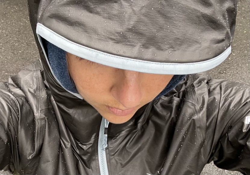 arc&#039;teryx norvan sl hoody for women - the well-engineered hood offers rain protection when you need it most.