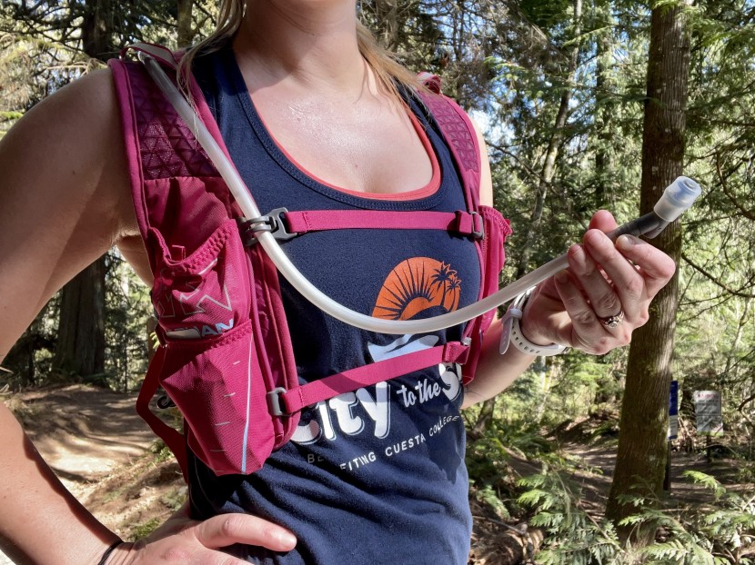 nathan trailmix 7l for women - we found the hose to be a bit too long but it&#039;s easy enough to tuck...