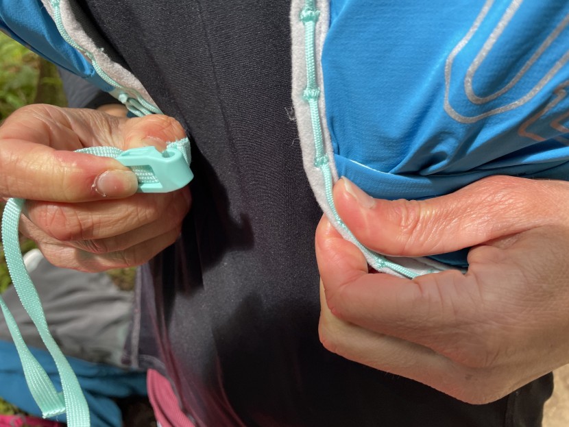 ultimate direction ultra vesta 5.0 for women - the lightweight closure option helps keep the overall weight of the...