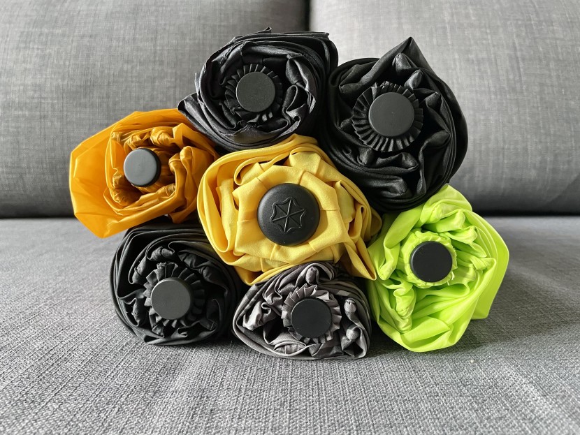 typically, compact models all have a flat top to press your palm...