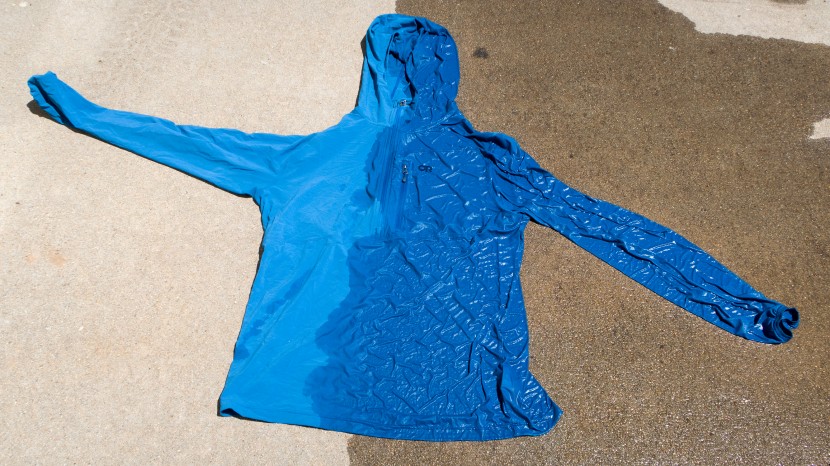 outdoor research astroman sun hoodie - compared to when dry, the astroman looks vastly different in hue...