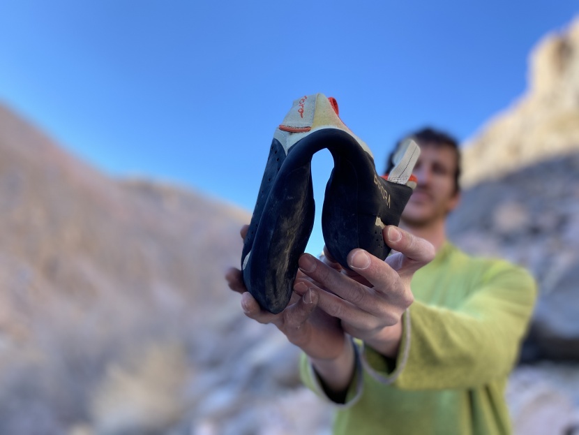 butora acro - there butora acro is pretty flexible through the midfoot. towards...