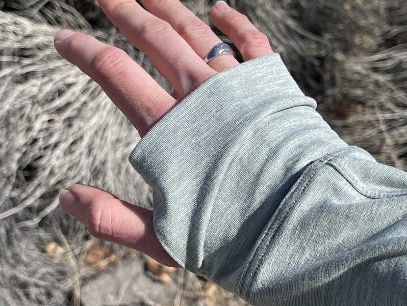 rei co-op sahara shade hoodie for women - this shirt has long sleeves (which we love), wide cuffs (which we...