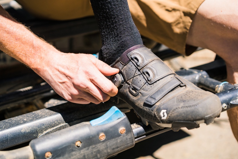 scott mtb team boa - the boa closure wraps snugly and securely around the foot, and the...