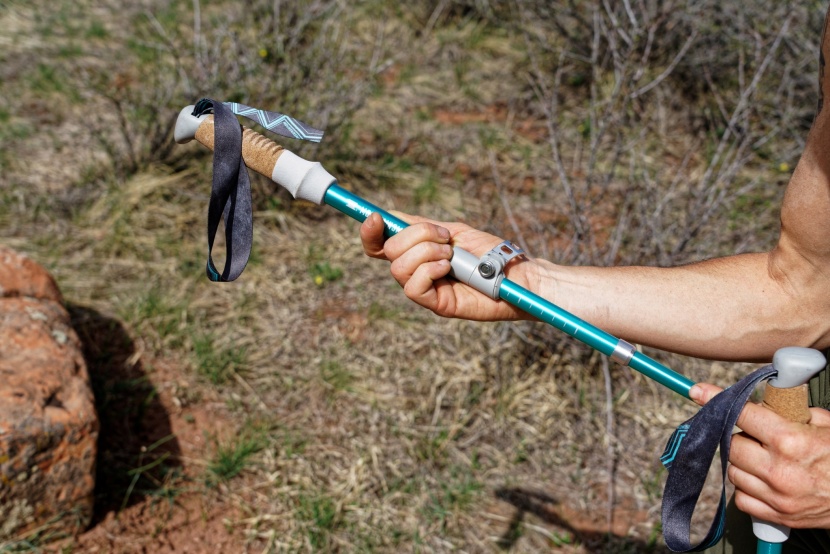 mountainsmith halite 7075 for women - adjusting the length of the halite 7075 poles is fairly easy with...