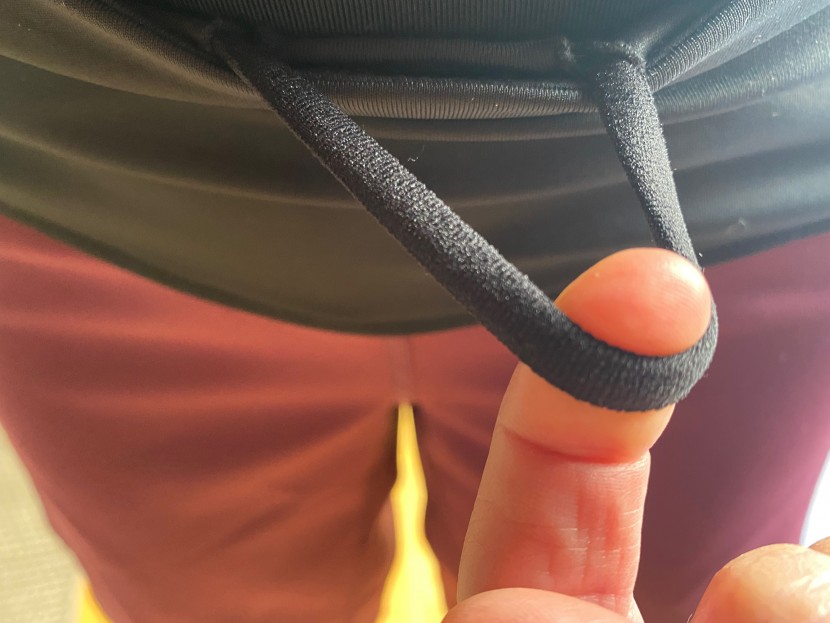 troy lee designs luxe short - there is an elastic drawstring for waist adjustment.