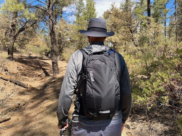 camelbak m.u.l.e. pro 14 - the rectangular shape of the pack allows you to use more of its...