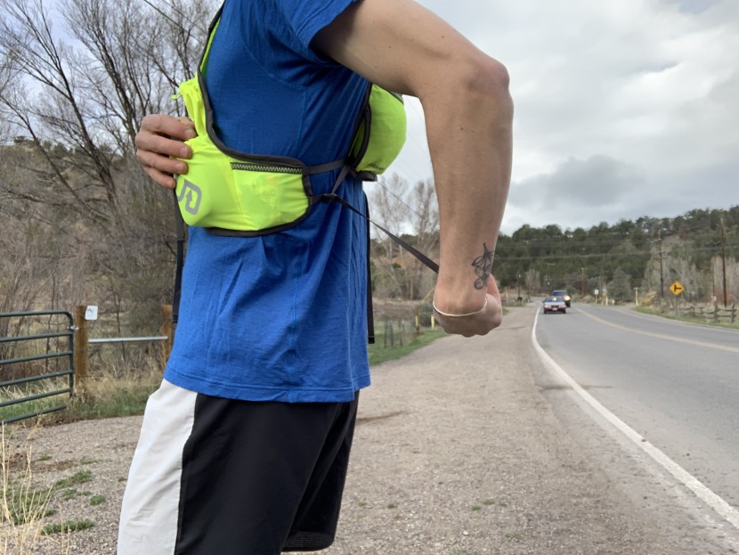 ultimate direction marathon v2 high beam - all of the adjustable straps on this pack have significant excess on...