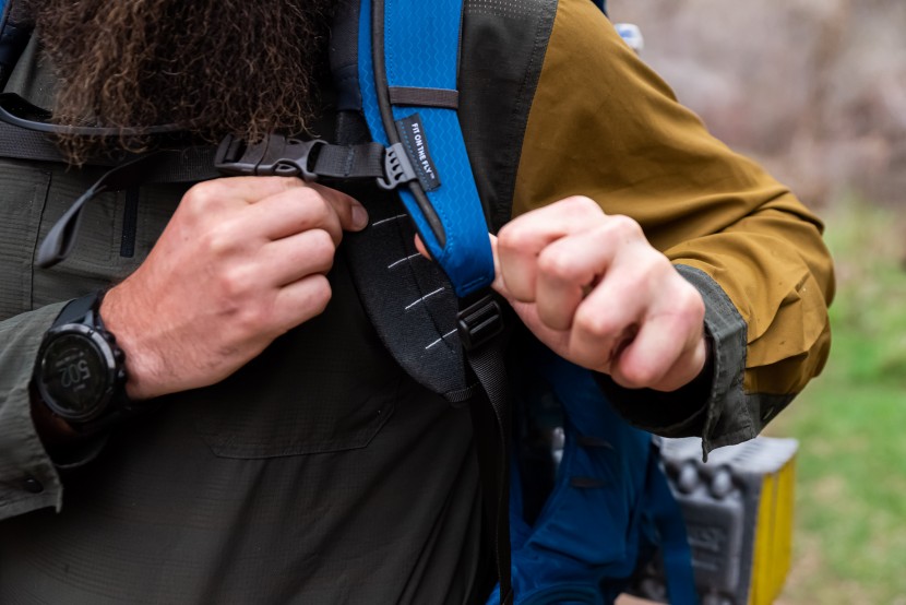 osprey aether 65 - using the fit on the fly shoulder strap to dial in the perfect...