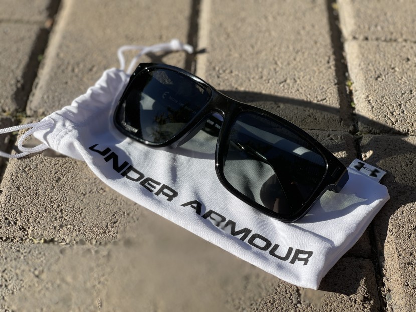 under armour assist - the assists come with just a simple microfiber bag.