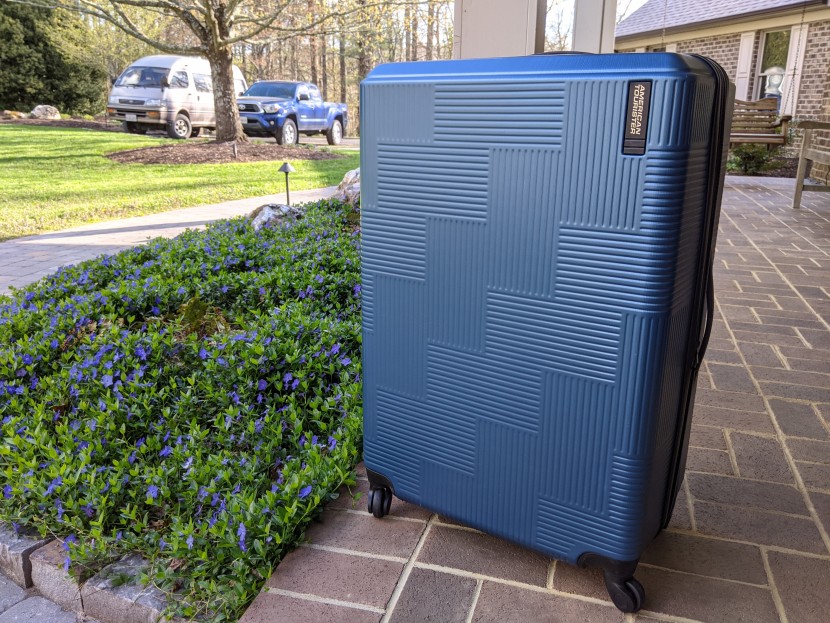 american tourister stratum xlt 28&quot; - the geometric pattern may not be for everyone, but we kinda like it.