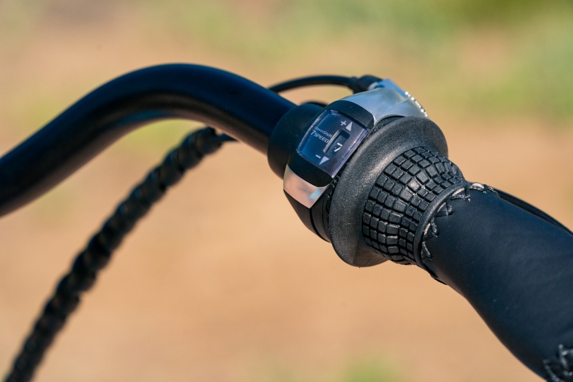 blix packa genie - the simple twist shifter is intuitive and easy to use.