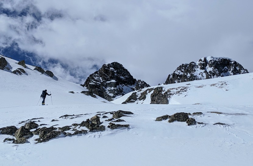 norrona wool round neck - this versatile top does a fantastic job with thermoregulation...