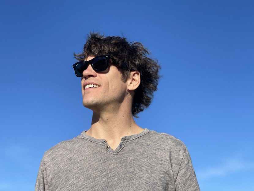 sunglasses mens - it&#039;s hard to feel anything other than og cool in the ray-ban...