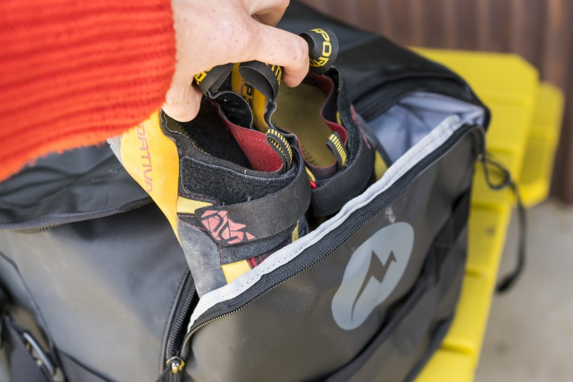 the long hauler features two external pockets (one on each end) and...