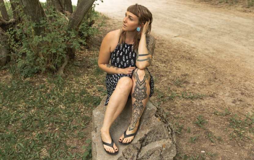 crocs kadee ii - due to the simplicity of this flip, they look great with casual...