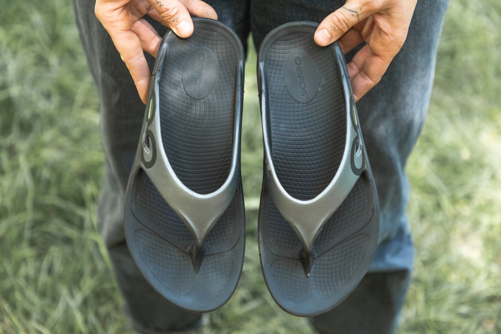 Shoe Review: OOfos Sandals Review 