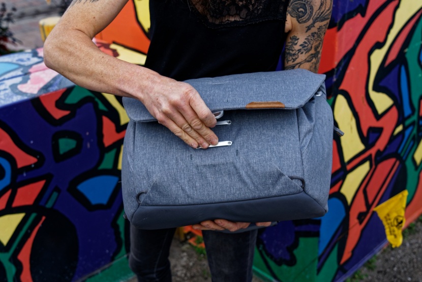 peak design everyday messenger - we don&#039;t love the maglatch closure system, it requires some extra...