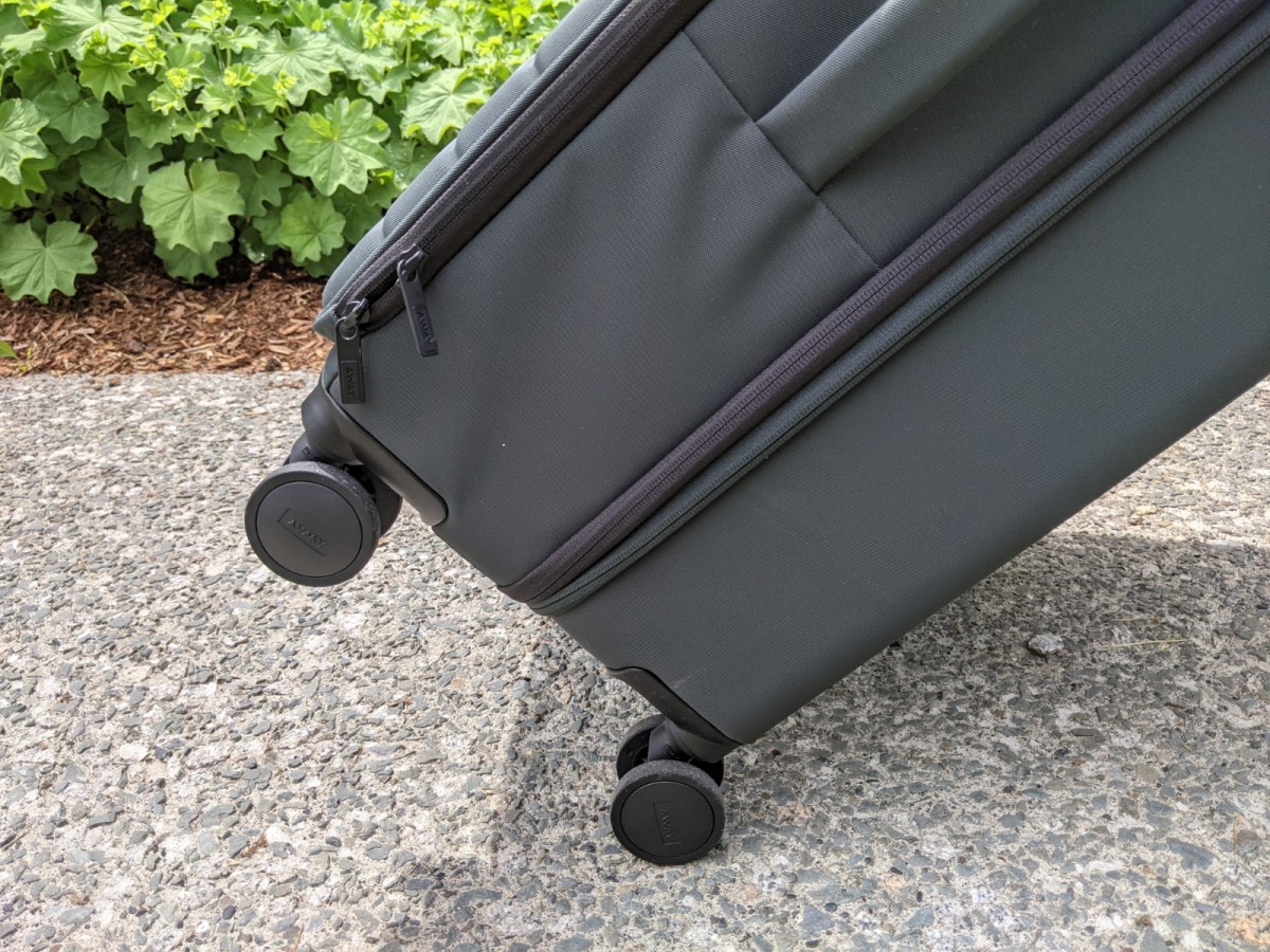 Away Expandable Large Review Tested by GearLab