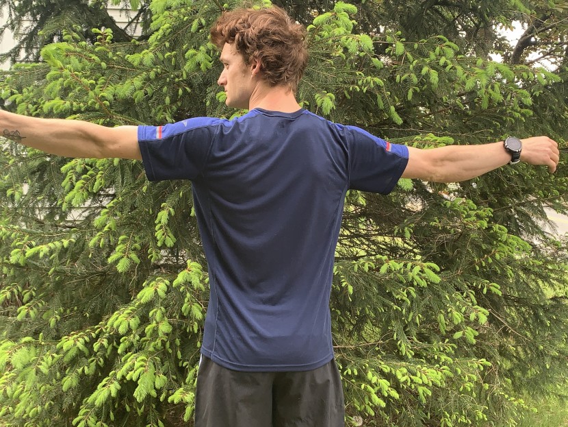 brooks distance - a slender fit through the torso is balanced by gussets under the...